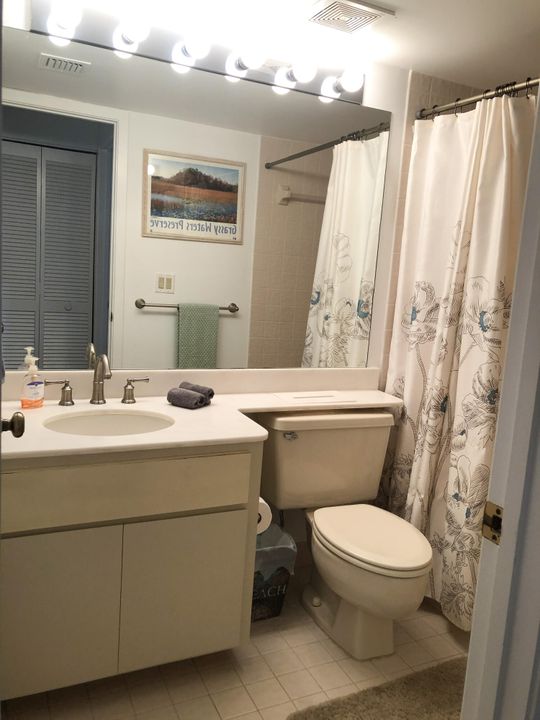 最近租的: $2,500 (2 贝兹, 2 浴室, 1180 平方英尺)