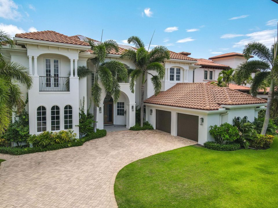 Recently Sold: $5,250,000 (4 beds, 6 baths, 4710 Square Feet)