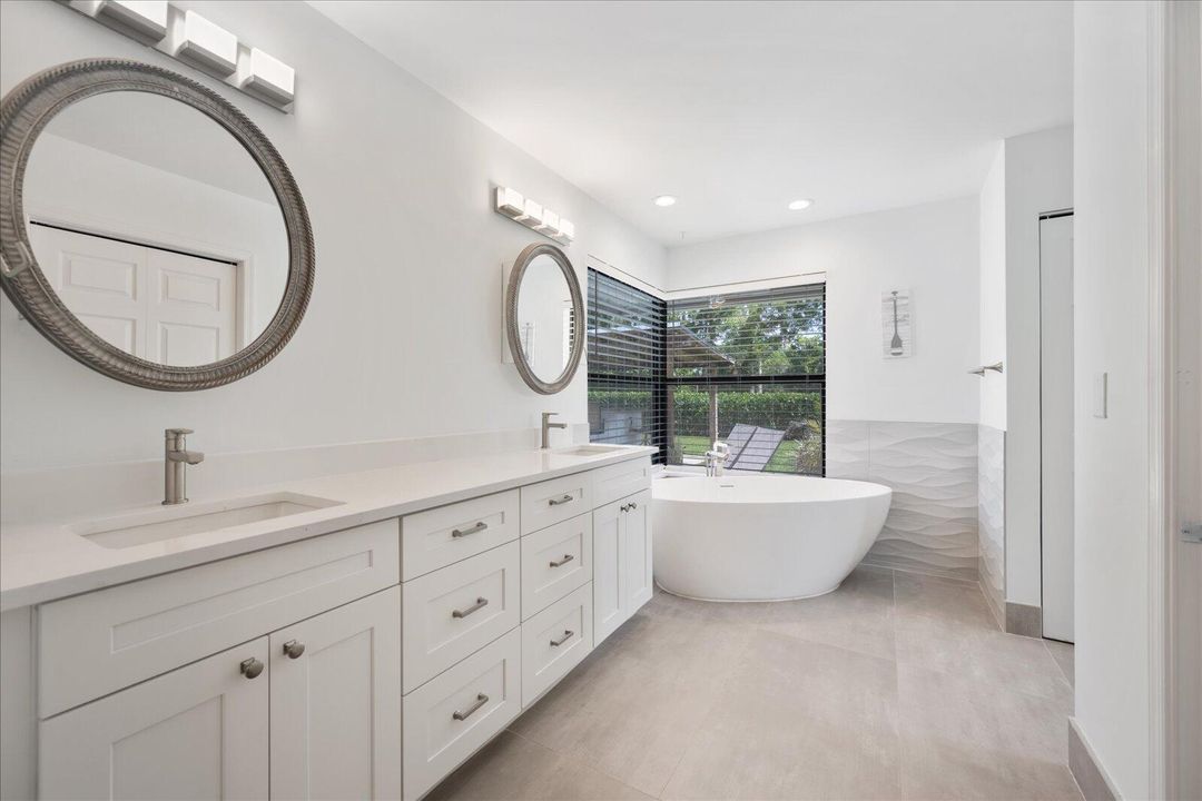 最近租的: $13,500 (4 贝兹, 3 浴室, 2632 平方英尺)