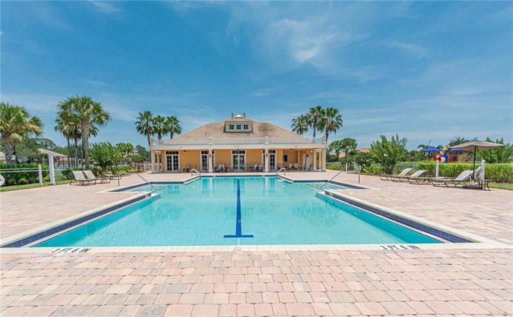 Recently Sold: $850,000 (4 beds, 3 baths, 3521 Square Feet)