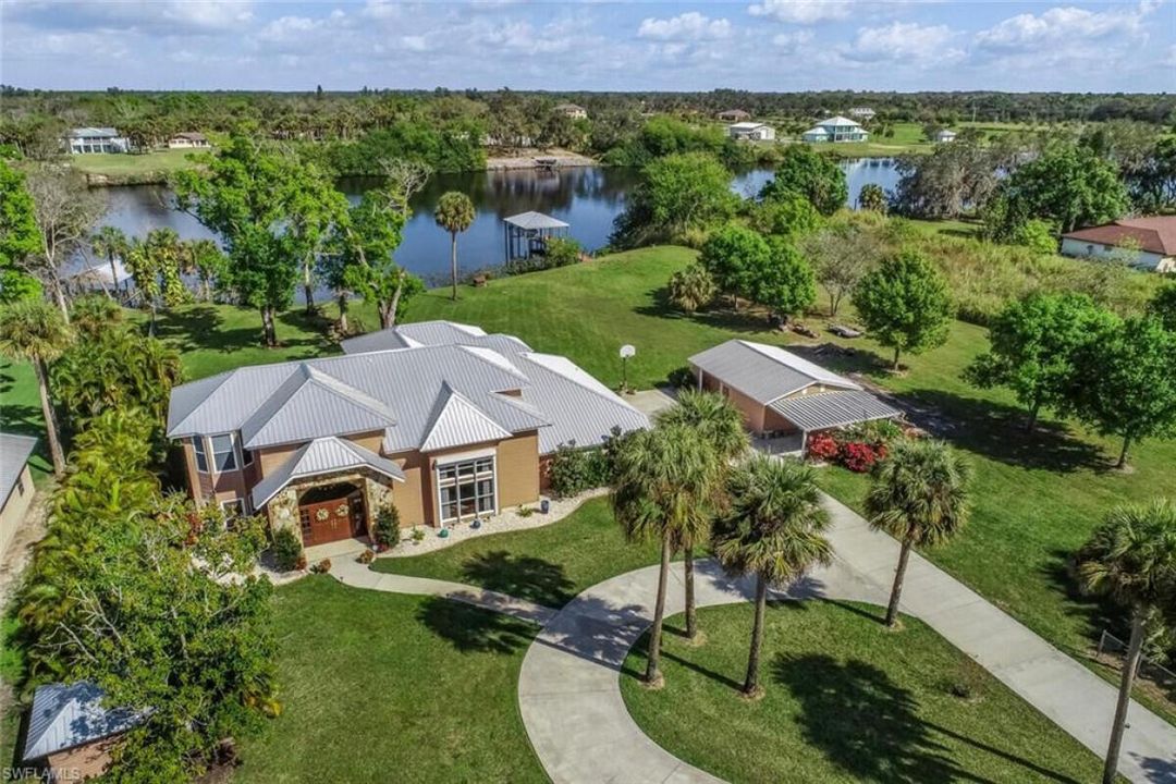 Recently Sold: $1,245,000 (4 beds, 3 baths, 3879 Square Feet)