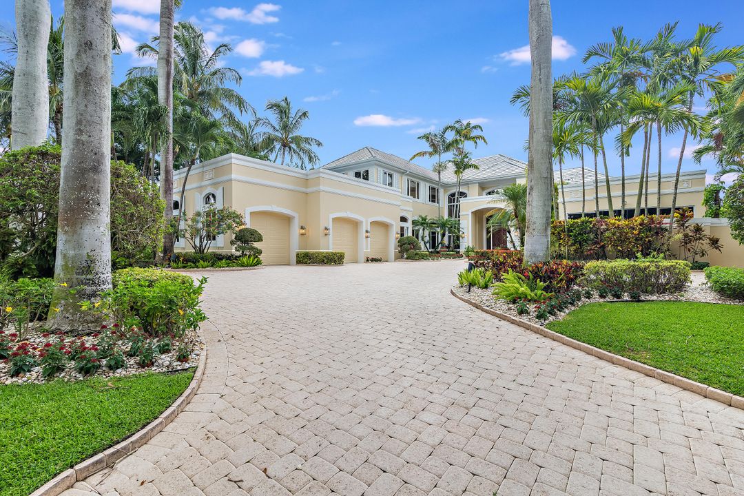 Recently Sold: $16,500,000 (5 beds, 7 baths, 9339 Square Feet)