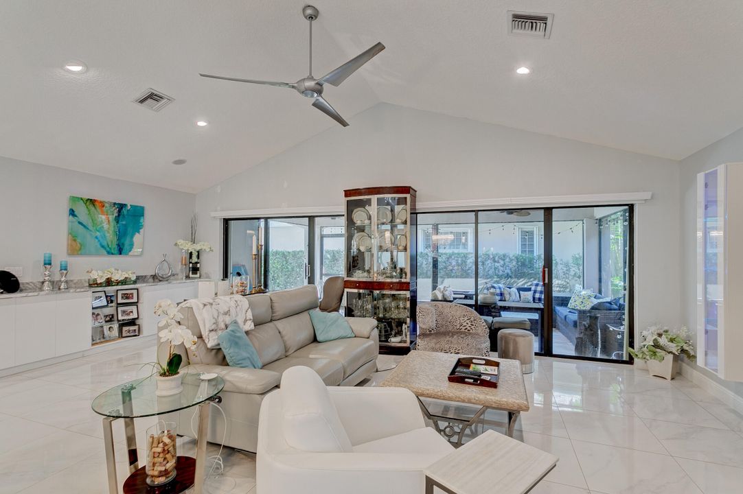 Active With Contract: $15,000 (3 beds, 2 baths, 2381 Square Feet)