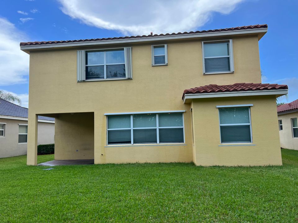 Active With Contract: $3,300 (4 beds, 3 baths, 2135 Square Feet)