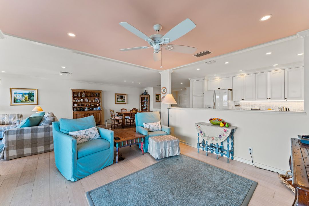 Recently Sold: $1,350,000 (3 beds, 2 baths, 2196 Square Feet)