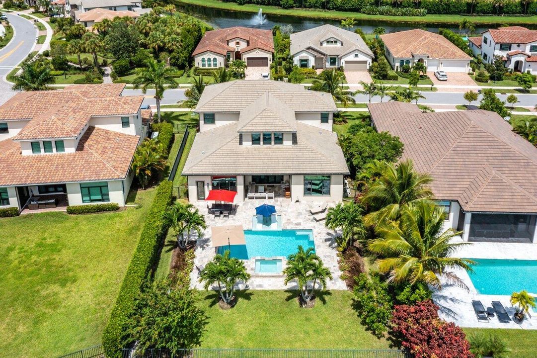 Recently Sold: $1,760,000 (5 beds, 4 baths, 4457 Square Feet)