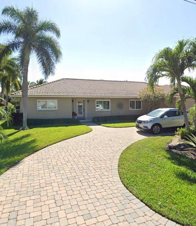 Recently Sold: $2,100,000 (3 beds, 2 baths, 1499 Square Feet)