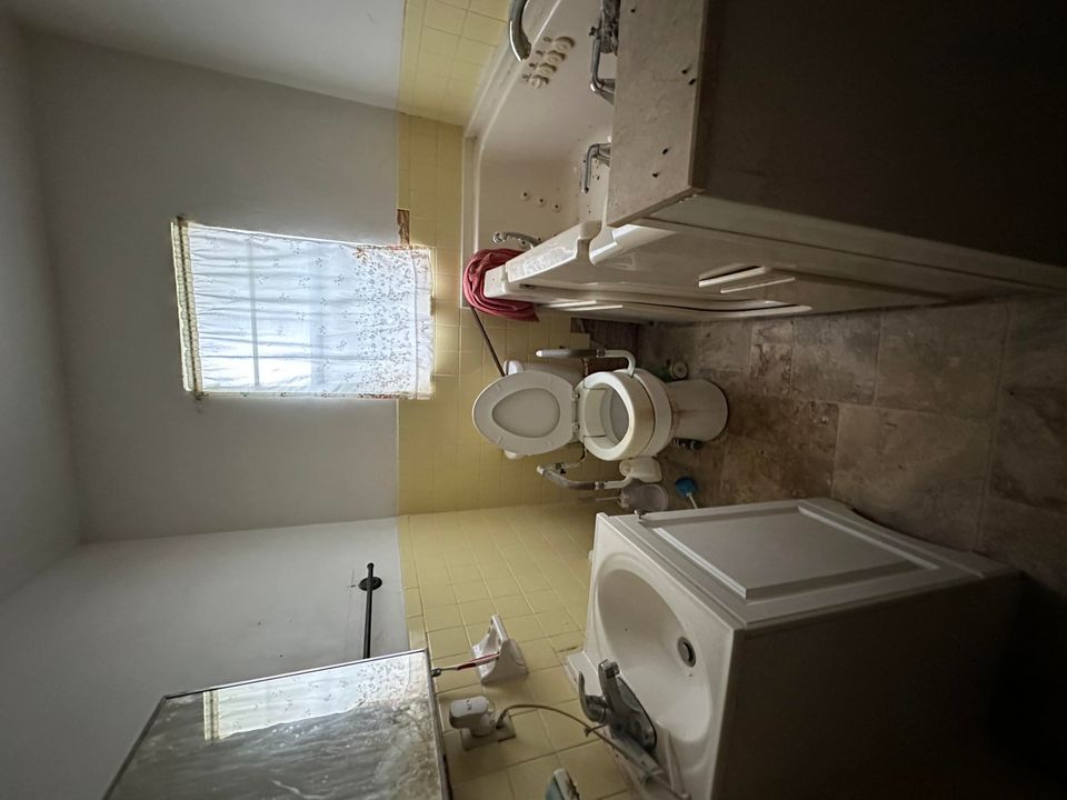 Recently Sold: $39,995 (2 beds, 1 baths, 640 Square Feet)