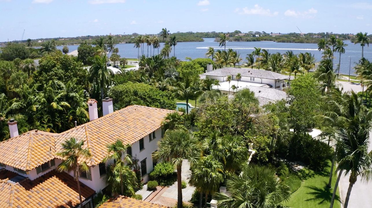 Recently Sold: $11,900,000 (4 beds, 4 baths, 4545 Square Feet)