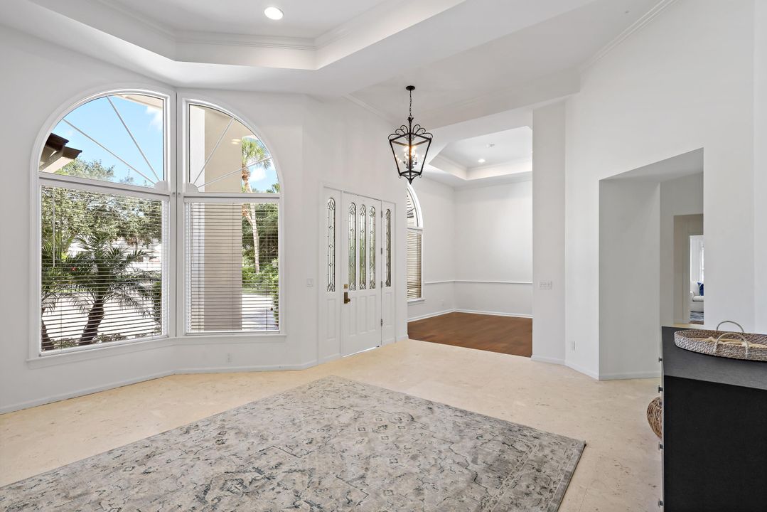 Recently Sold: $3,950,000 (3 beds, 3 baths, 3156 Square Feet)
