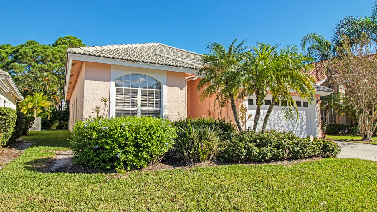 Active With Contract: $479,000 (3 beds, 2 baths, 1878 Square Feet)