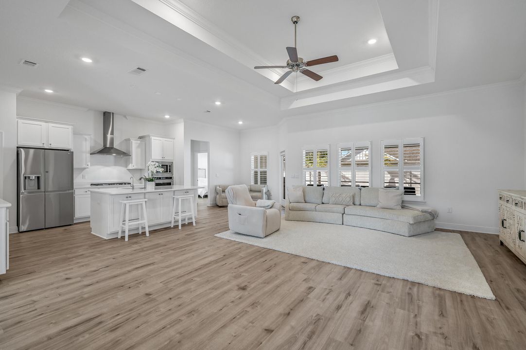 Recently Sold: $975,000 (3 beds, 2 baths, 2246 Square Feet)