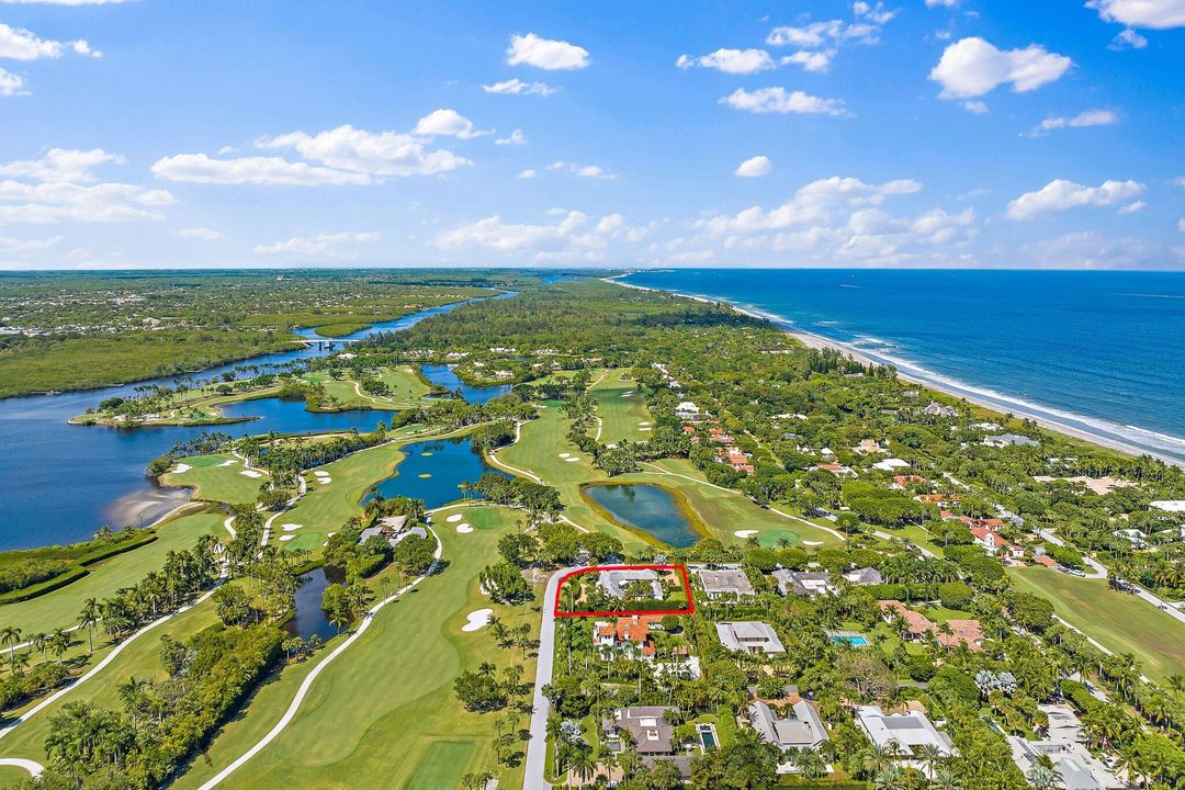 Recently Sold: $6,900,000 (4 beds, 5 baths, 3938 Square Feet)