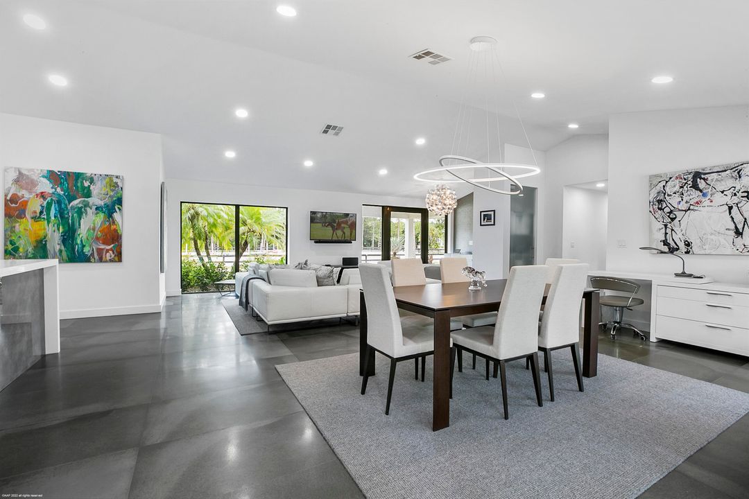 Recently Sold: $2,100,000 (2 beds, 2 baths, 1806 Square Feet)