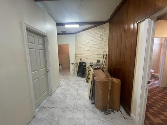 Vendido Recientemente: $275,000 (4 camas, 3 baños, 2182 Pies cuadrados)