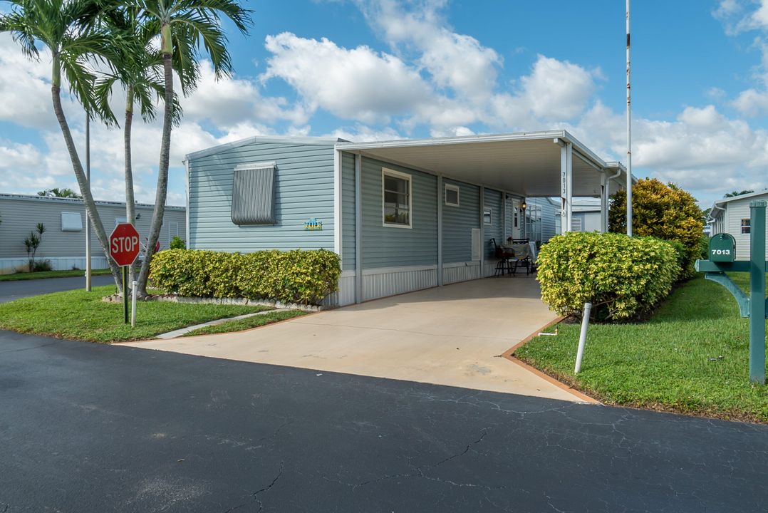 最近售出: $124,900 (2 贝兹, 2 浴室, 768 平方英尺)