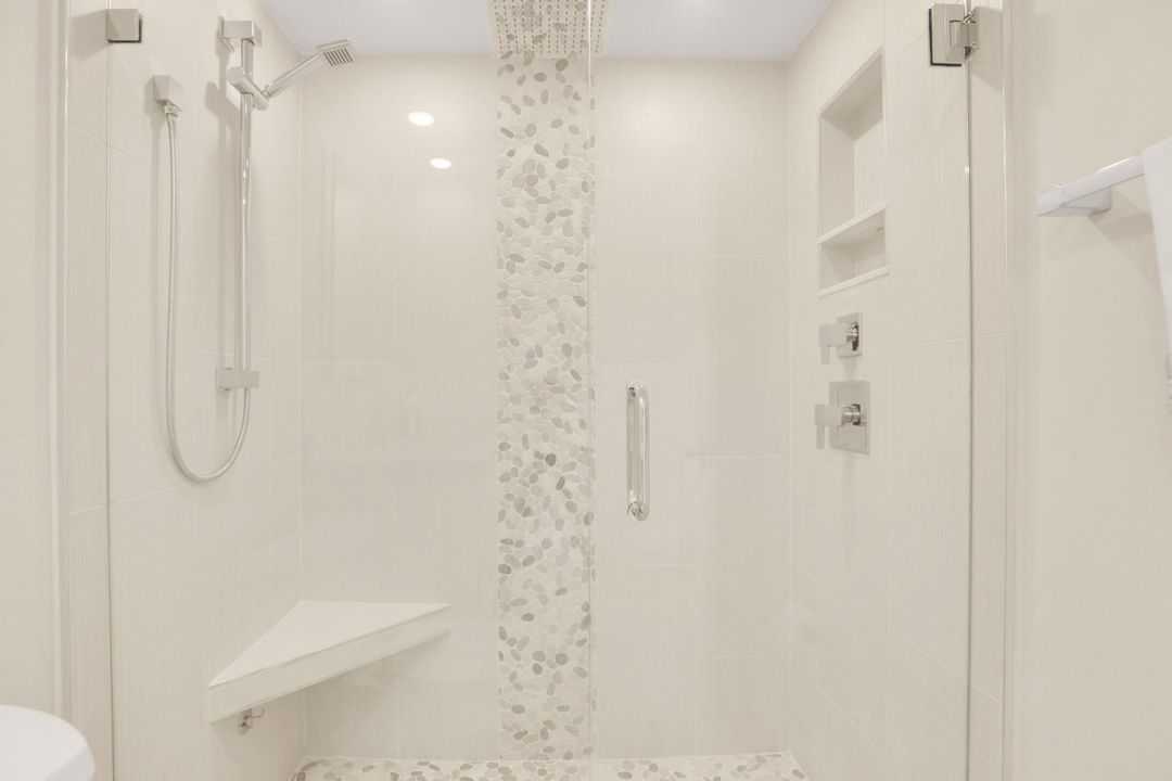 最近售出: $945,000 (3 贝兹, 2 浴室, 1544 平方英尺)
