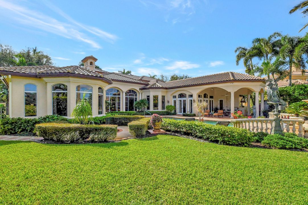 Recently Sold: $4,250,000 (5 beds, 7 baths, 7033 Square Feet)