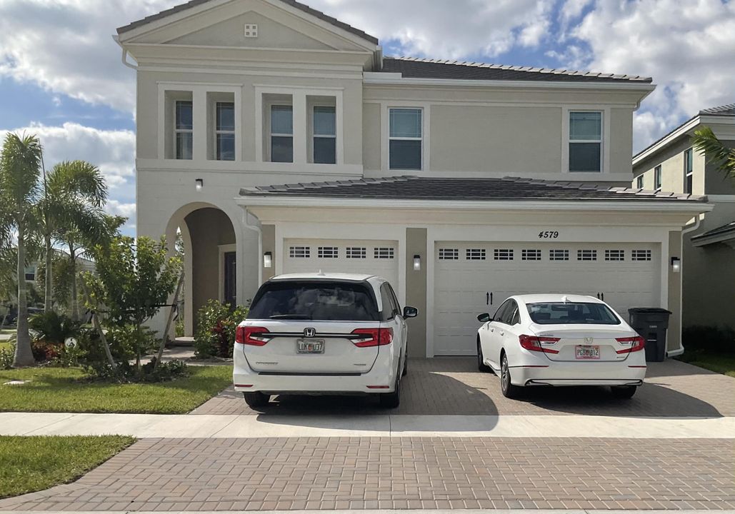 Recently Sold: $524,620 (4 beds, 3 baths, 3449 Square Feet)