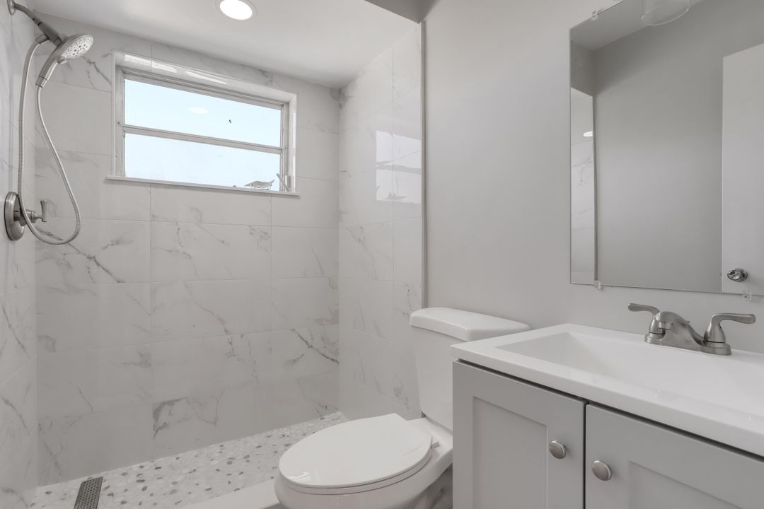 Недавно арендовано: $1,700 (1 спален, 1 ванн, 500 Квадратных фут)