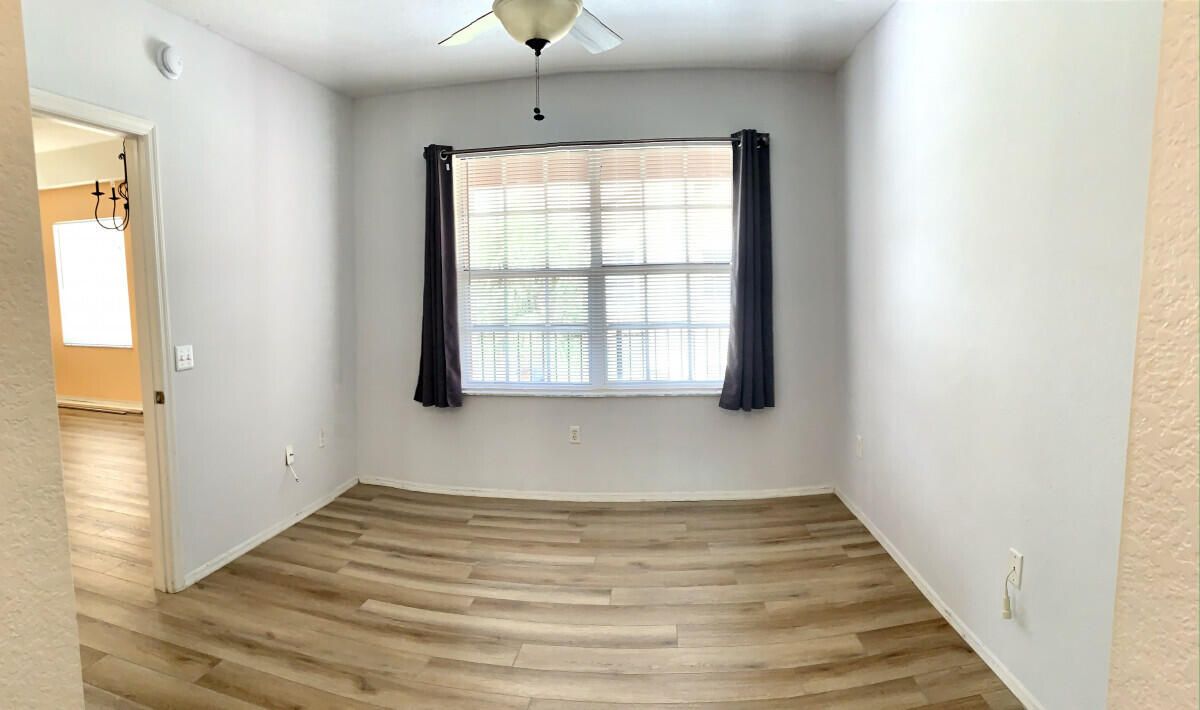 Recently Rented: $2,275 (2 beds, 2 baths, 1143 Square Feet)