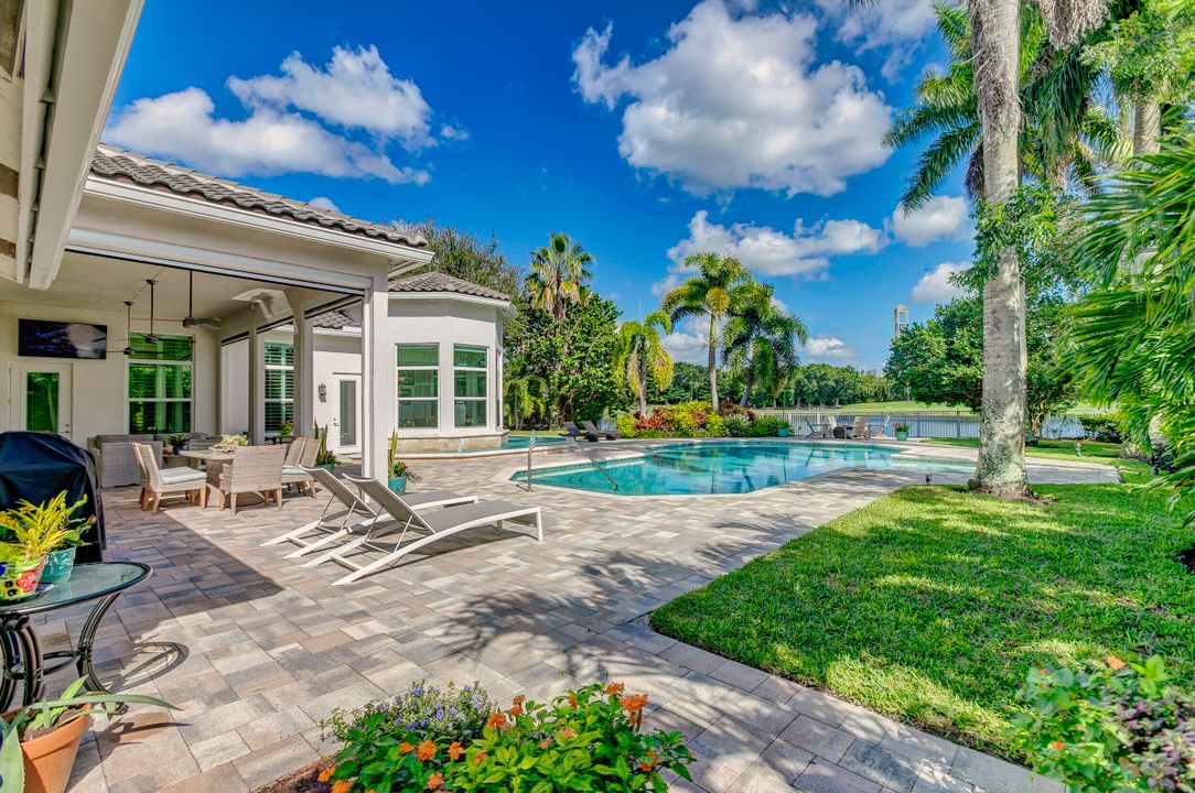 Recently Sold: $1,450,000 (3 beds, 3 baths, 2758 Square Feet)