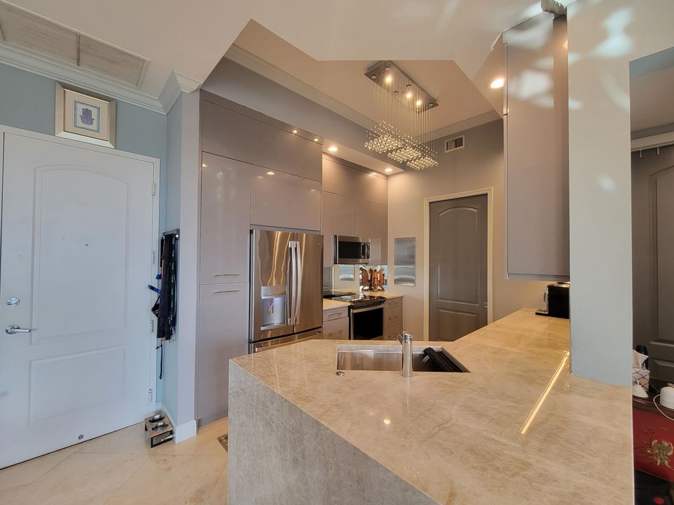 Recently Sold: $1,498,000 (2 beds, 2 baths, 1509 Square Feet)