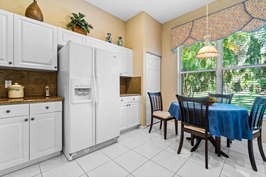 Active With Contract: $5,800 (3 beds, 2 baths, 1633 Square Feet)