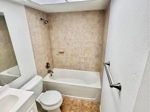 最近租的: $2,475 (3 贝兹, 2 浴室, 1058 平方英尺)
