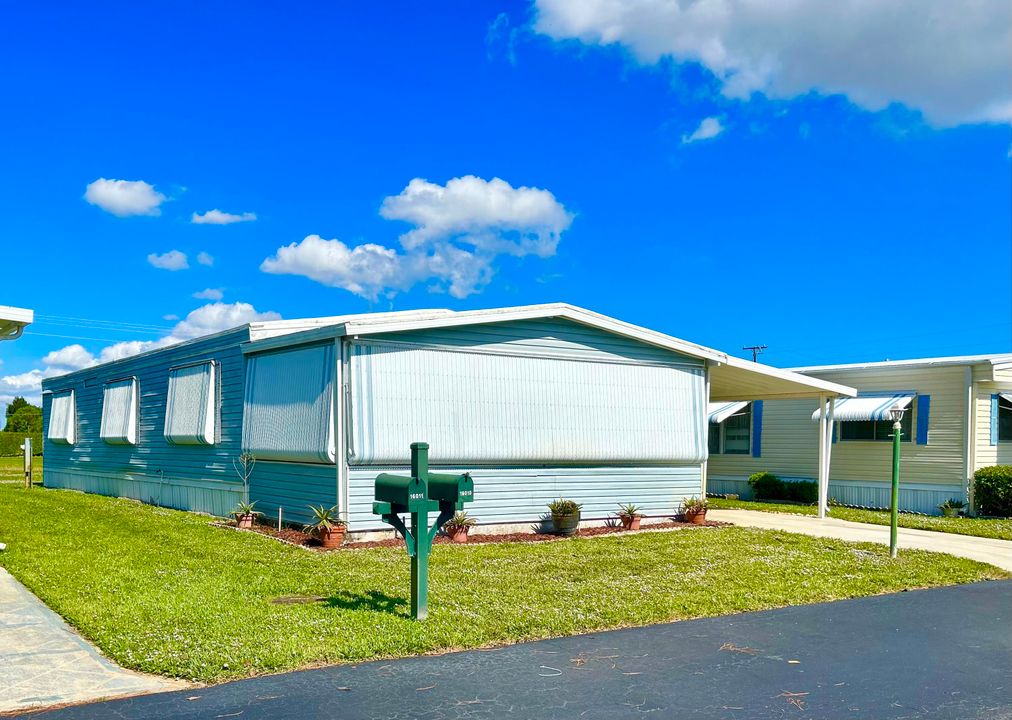 Recently Sold: $150,000 (2 beds, 2 baths, 1152 Square Feet)