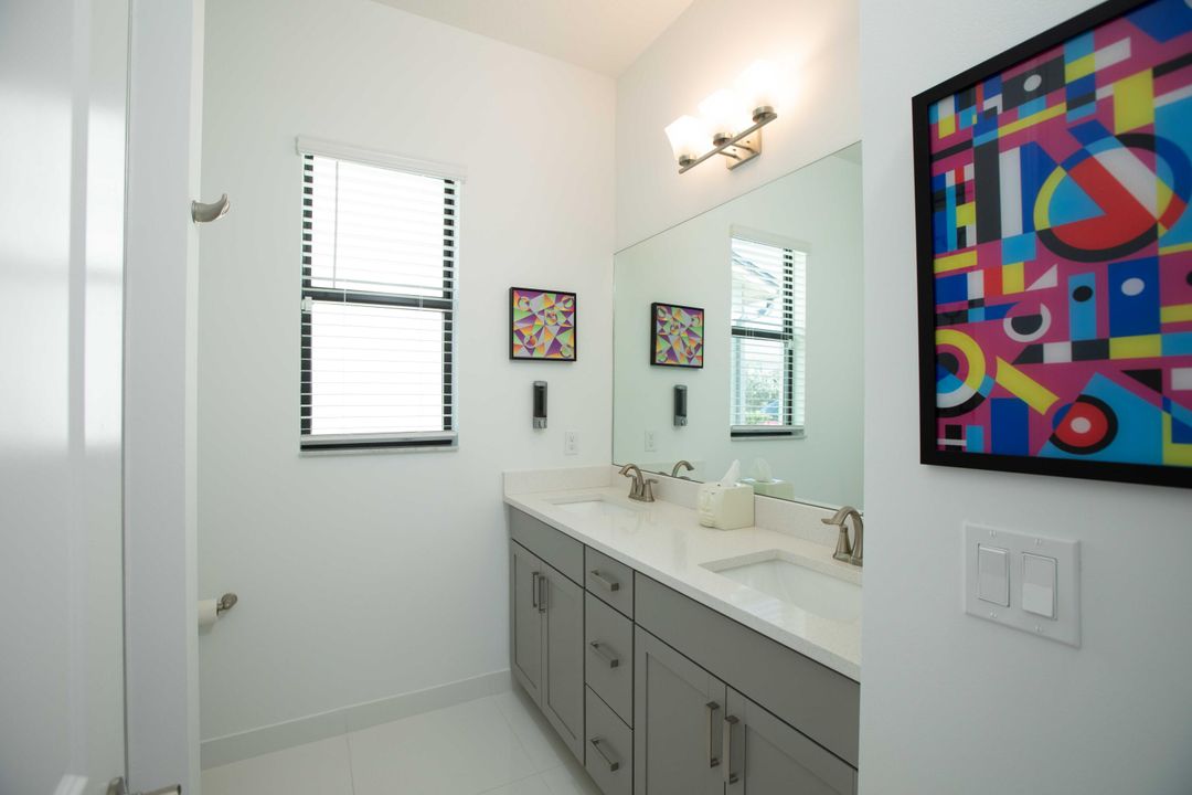 Active With Contract: $875,000 (3 beds, 2 baths, 2100 Square Feet)