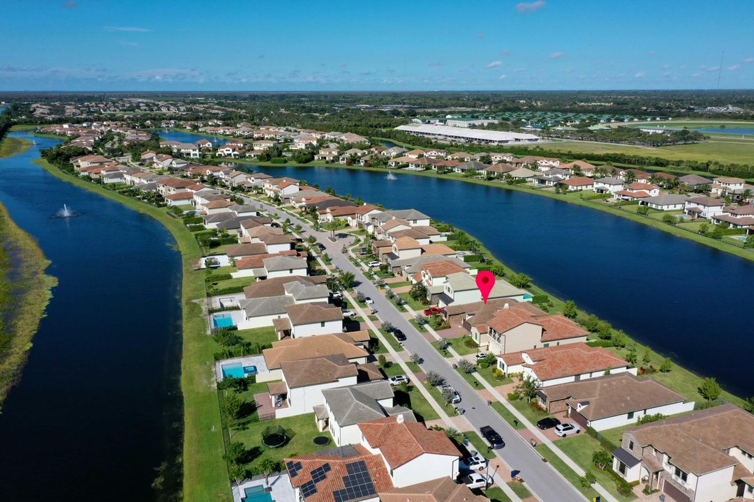 Active With Contract: $875,000 (3 beds, 2 baths, 2100 Square Feet)