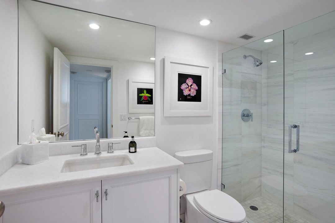 Recently Sold: $3,495,000 (2 beds, 2 baths, 1215 Square Feet)