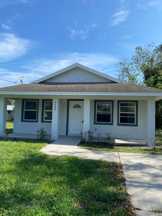 Recently Sold: $185,000 (3 beds, 2 baths, 1215 Square Feet)