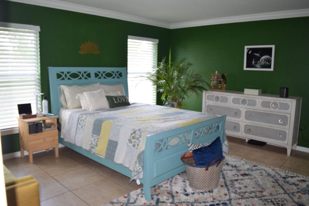 Active With Contract: $2,100 (3 beds, 2 baths, 1395 Square Feet)