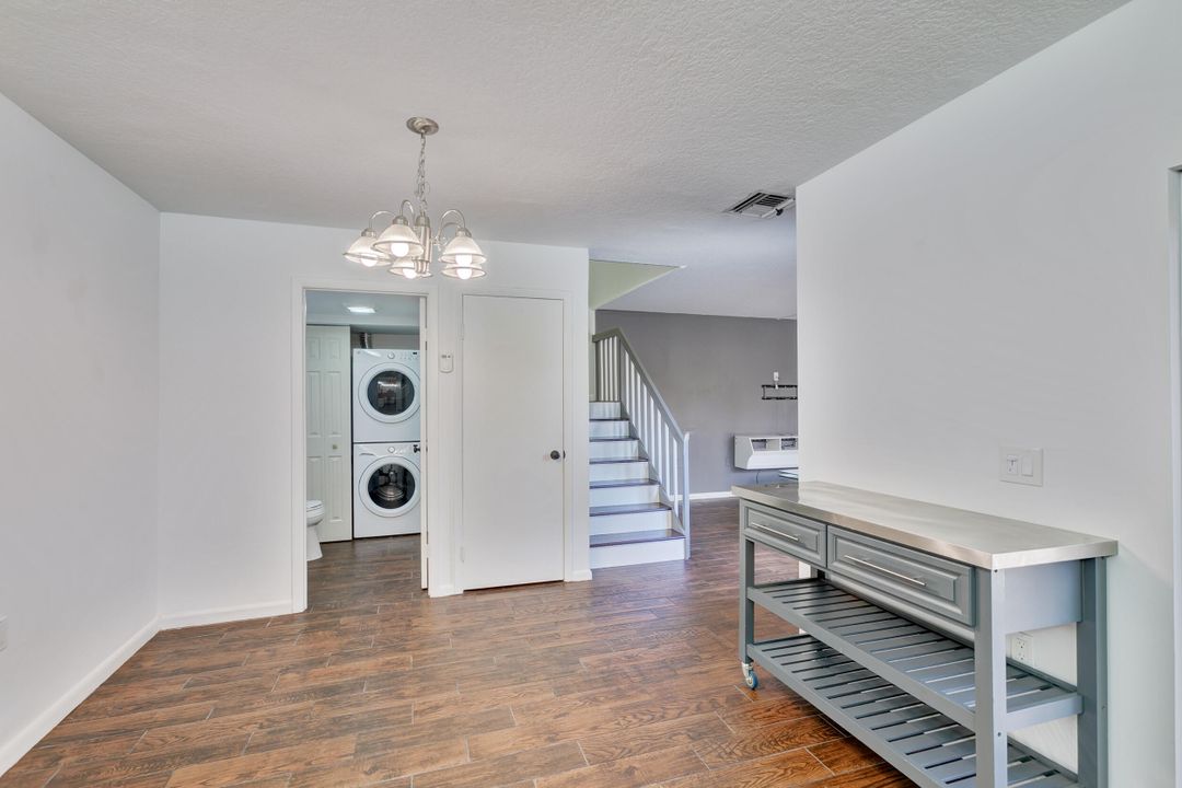 Active With Contract: $429,900 (2 beds, 2 baths, 1596 Square Feet)