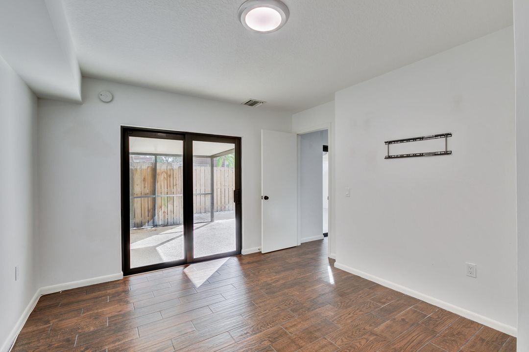 Active With Contract: $429,900 (2 beds, 2 baths, 1596 Square Feet)