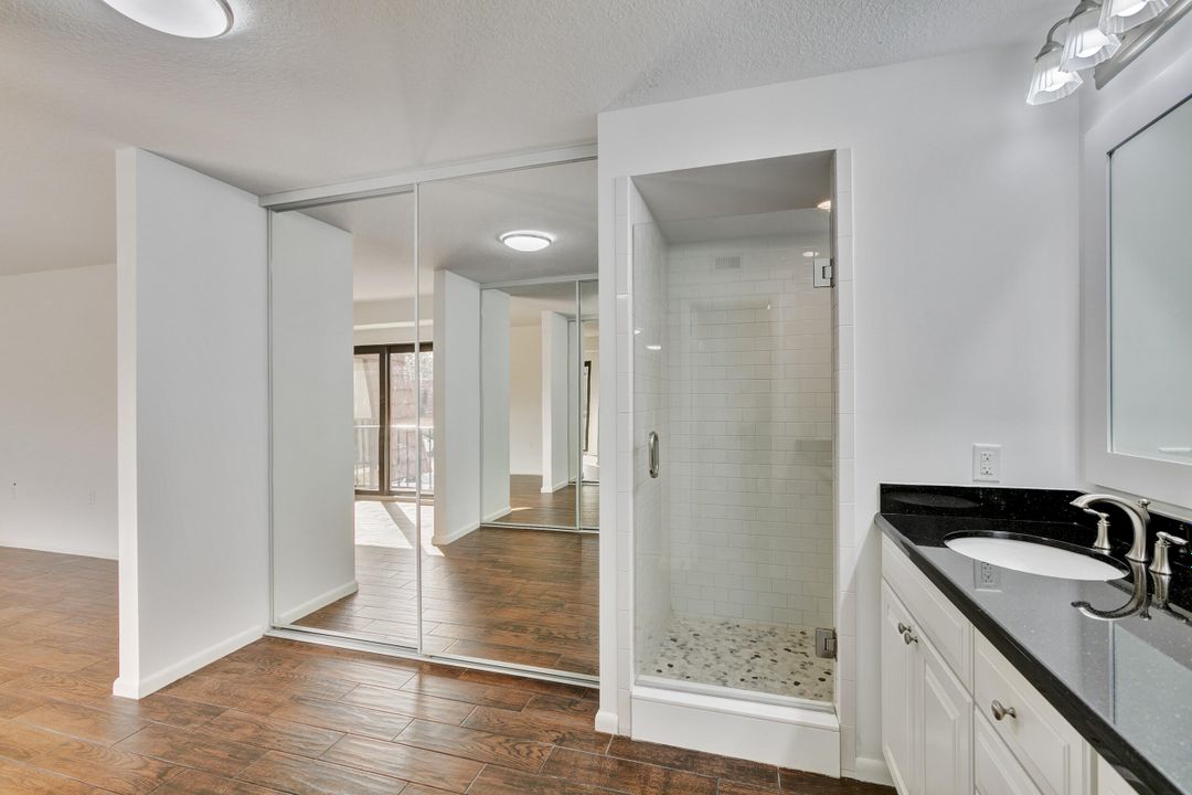 Active With Contract: $429,900 (2 beds, 2 baths, 1596 Square Feet)