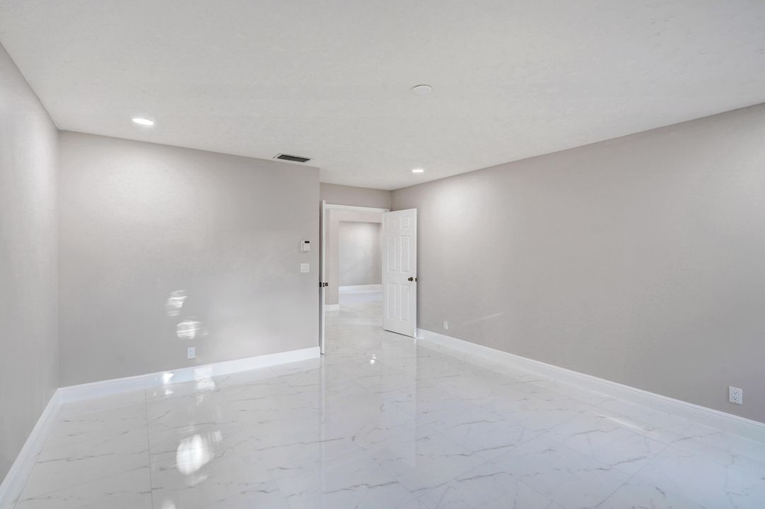 Active With Contract: $5,000 (4 beds, 2 baths, 2638 Square Feet)