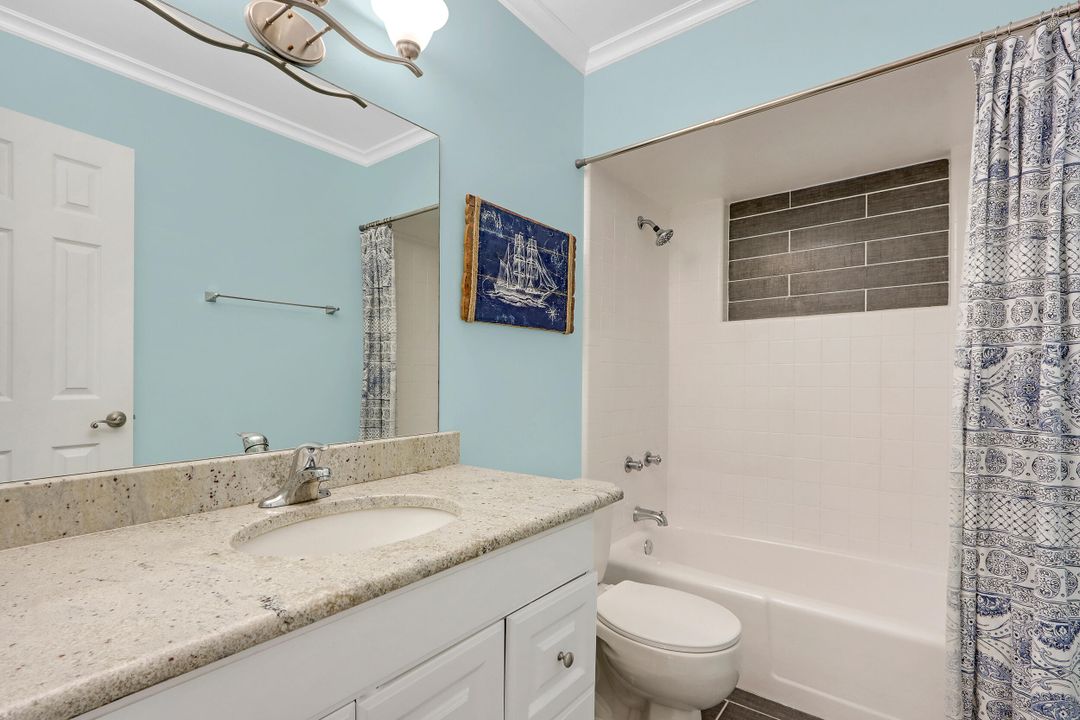 Recently Sold: $750,000 (2 beds, 2 baths, 1724 Square Feet)
