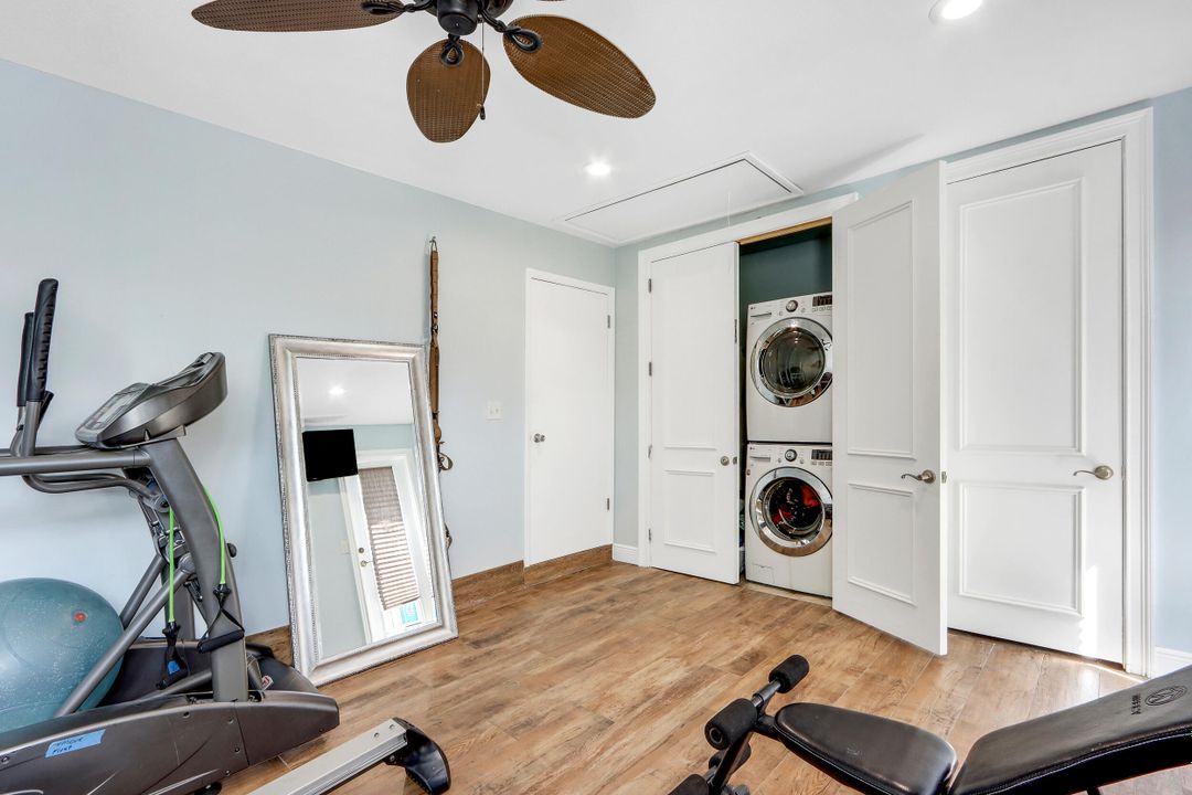 Recently Sold: $750,000 (2 beds, 2 baths, 1724 Square Feet)