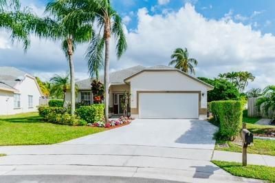 Active With Contract: $3,400 (3 beds, 2 baths, 1506 Square Feet)