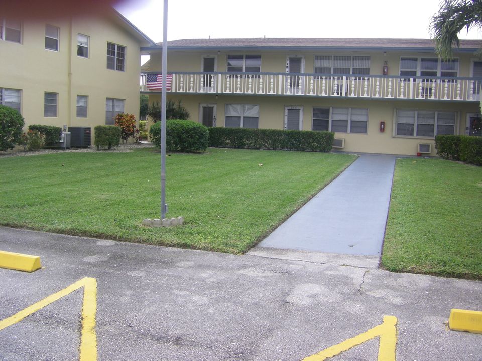 Recently Sold: $85,000 (1 beds, 1 baths, 684 Square Feet)