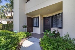 Recently Sold: $267,500 (2 beds, 2 baths, 1048 Square Feet)