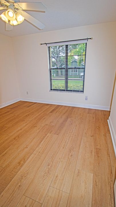 Recently Rented: $3,000 (3 beds, 2 baths, 2012 Square Feet)