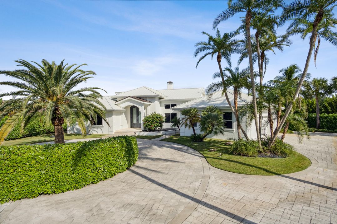 Active With Contract: $3,460,000 (4 beds, 3 baths, 3850 Square Feet)