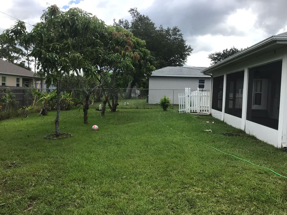 Recently Sold: $2,800 (3 beds, 2 baths, 2058 Square Feet)