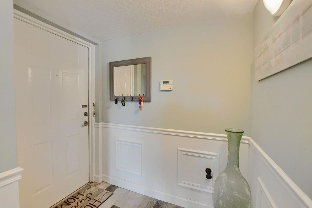 Recently Rented: $3,500 (3 beds, 2 baths, 1233 Square Feet)