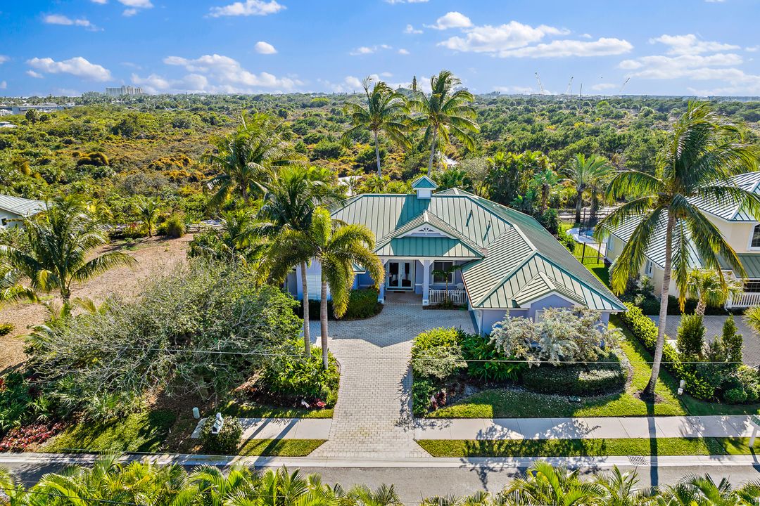 Active With Contract: $1,790,000 (3 beds, 3 baths, 2433 Square Feet)