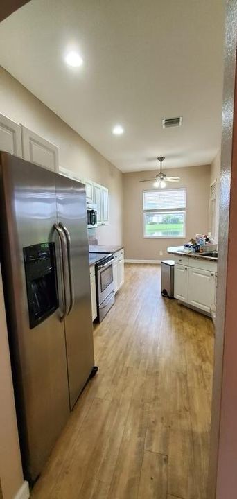 Active With Contract: $2,700 (3 beds, 2 baths, 1924 Square Feet)